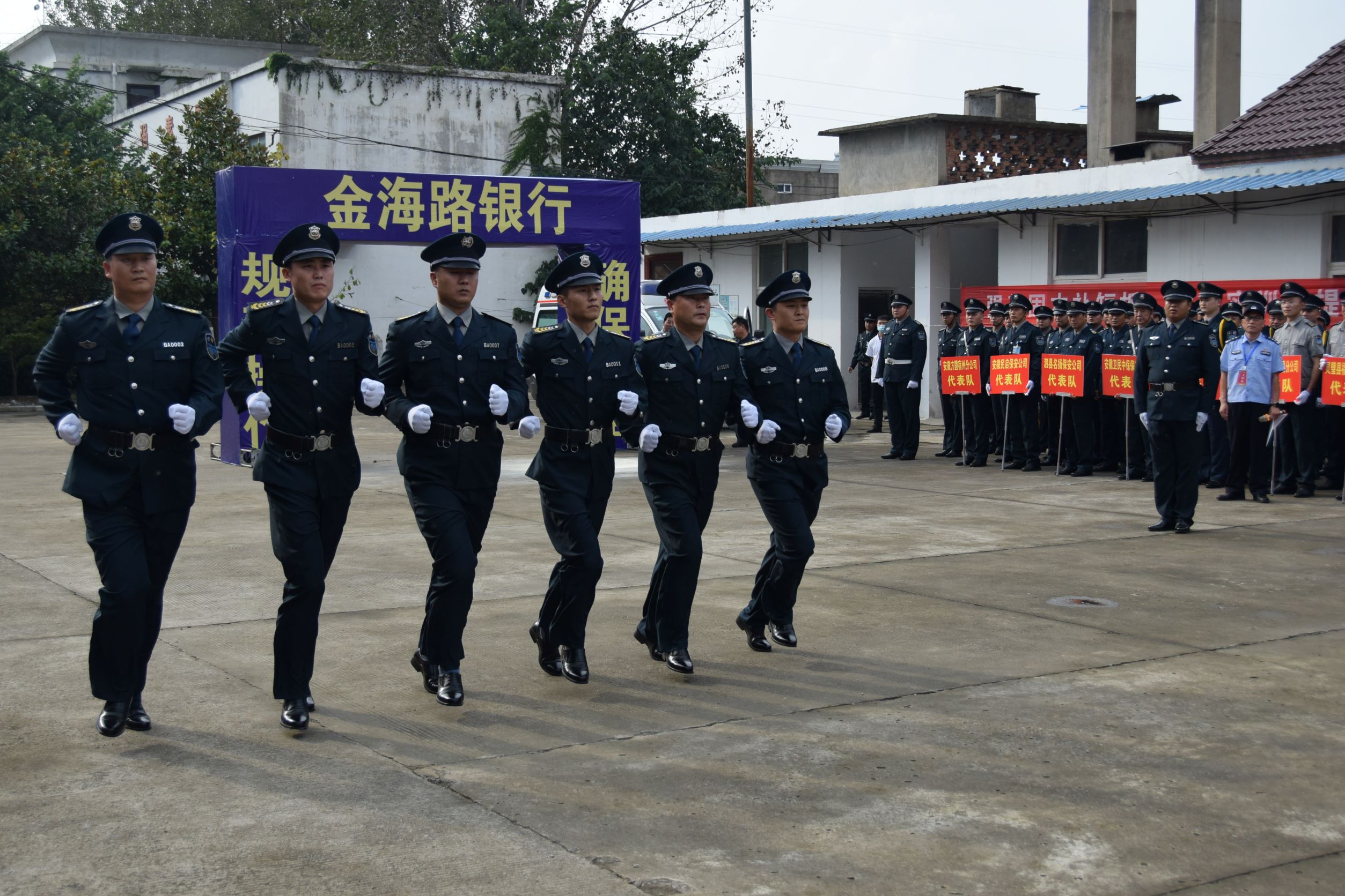 摩根大古电玩城